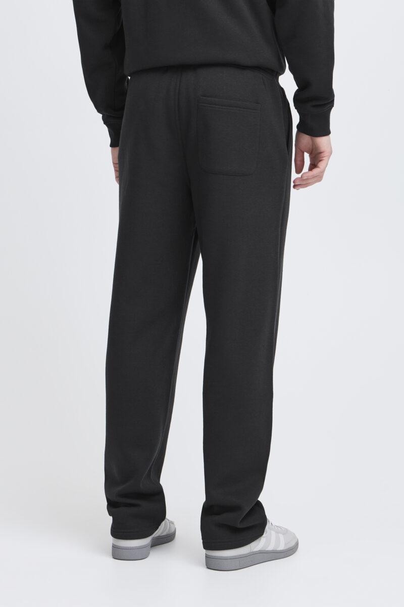 Μαύρο φούτερ παντελόνι χωρίς λάστιχο στο μπατζάκι BLEND COMPANY